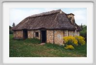 0267_14A_Cuzals_Maison_chaume