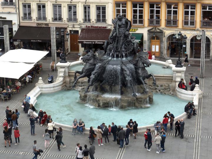 Mais pourquoi à Lyon la fontaine Bartholdi représente la Garonne ?